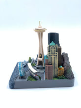 Load image into Gallery viewer, Seattle City Skyline 3D Model Landmark Replica Square Color 4 1/2 Inches