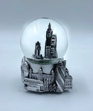 Load image into Gallery viewer, London 3D Musical Snow Globe
